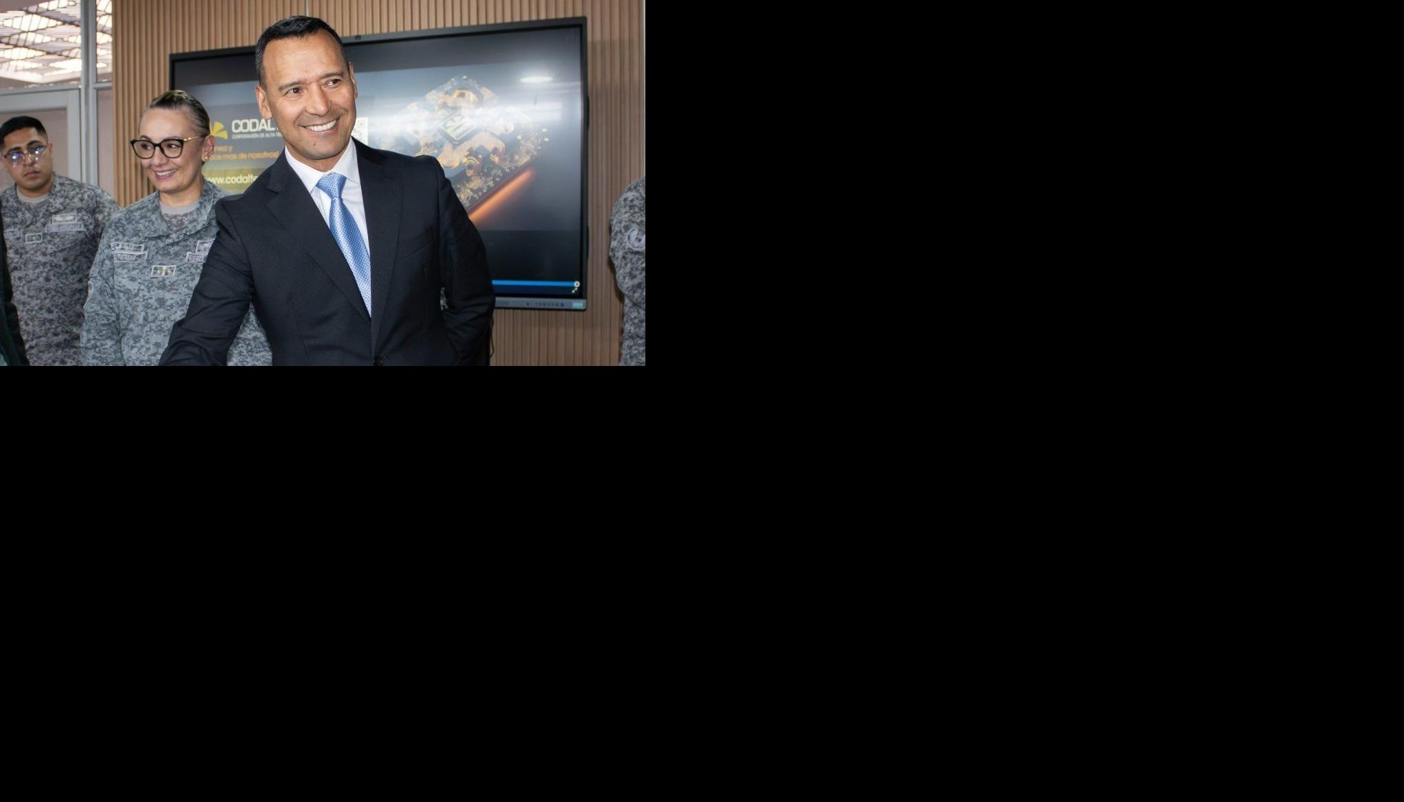 Ministro de Defensa Pedro Sánchez Suárez.