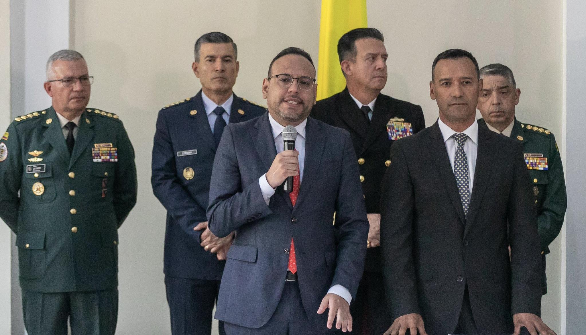 El ministro de las TIC, Julián Molina, y el ministro de Defensa, Pedro Sánchez.