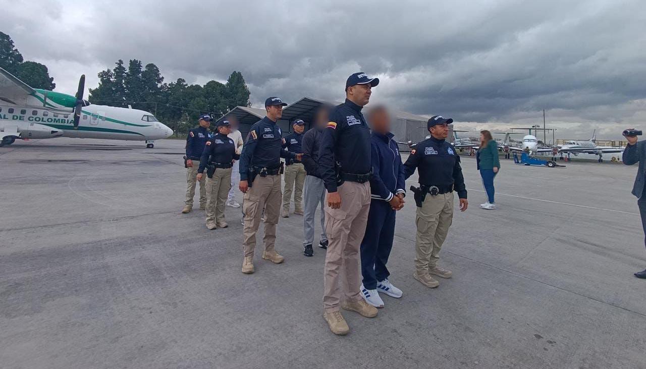 Colombianos entregados a Estados Unidos. 