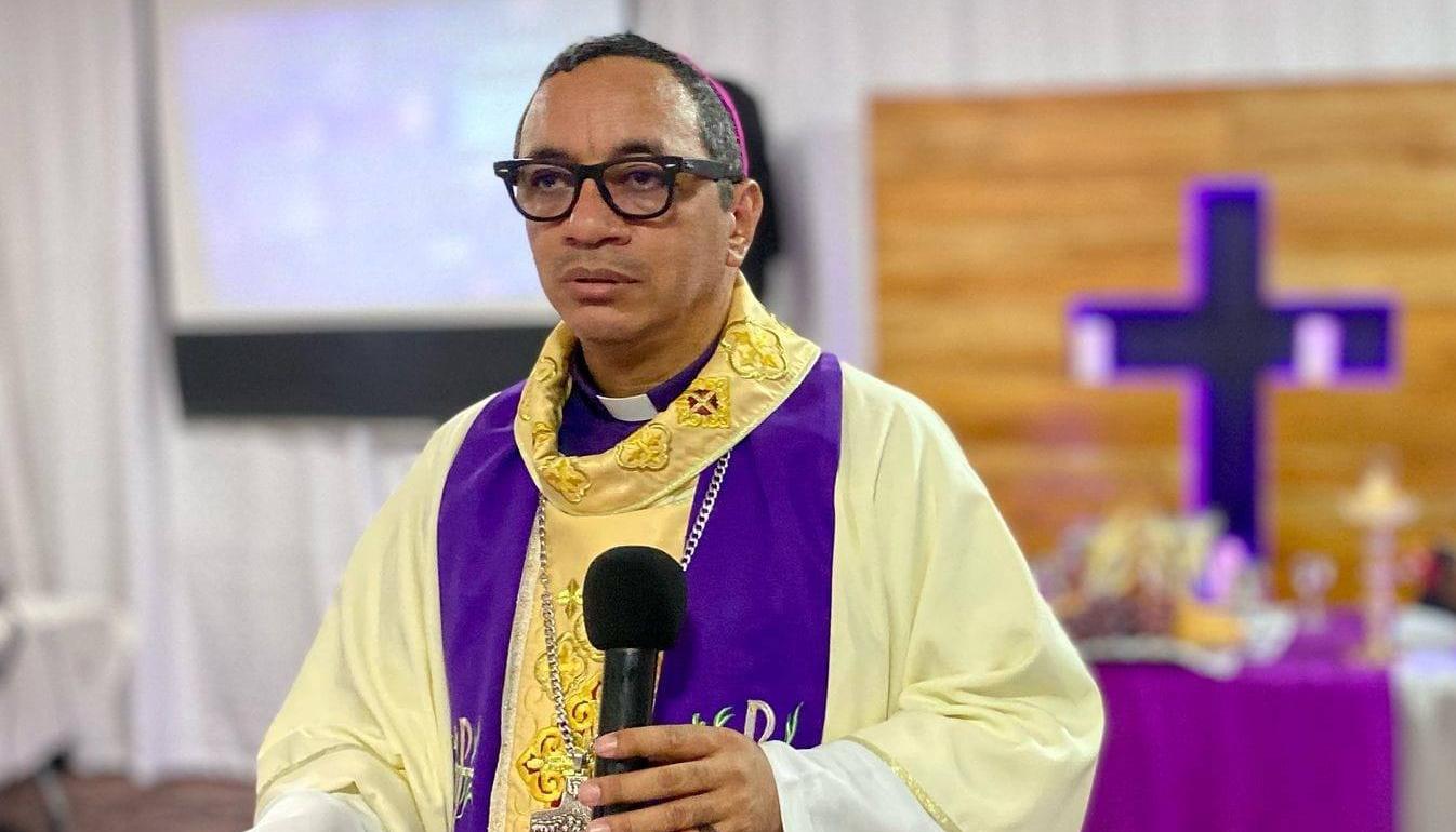 Monseñor César Alfonso Narváez Muñoz. 