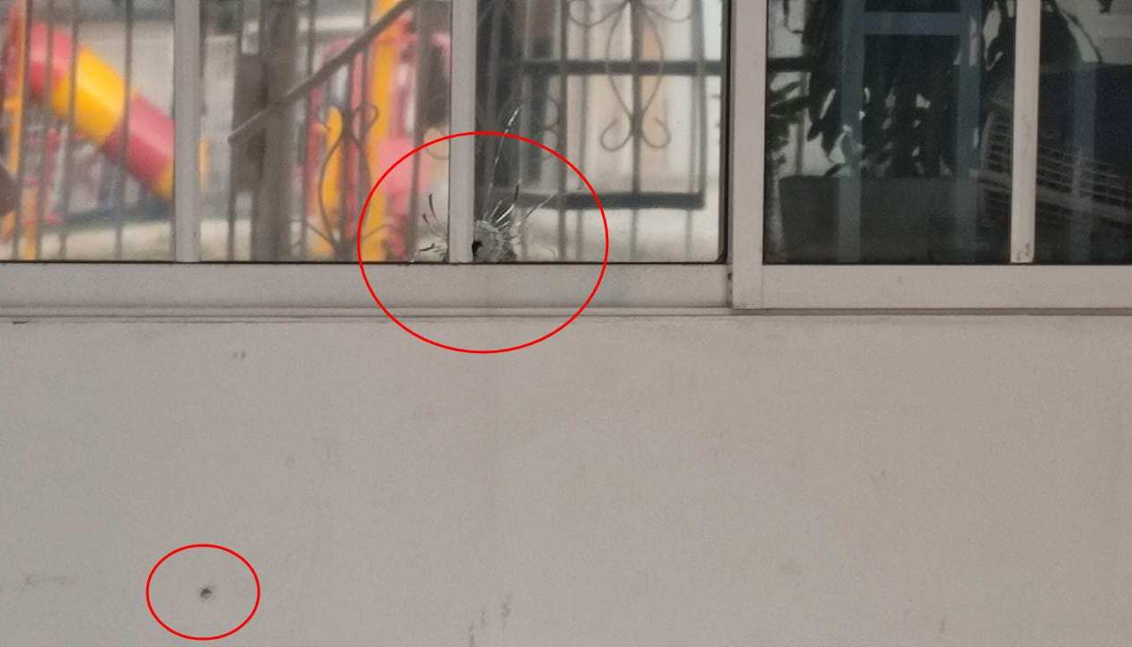 Disparos en la oficina de Jaime Cervantes.