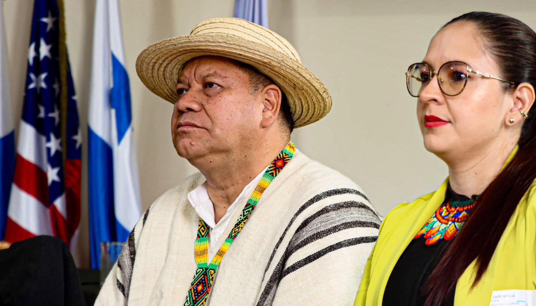 Rangel Giovani Yule (izquierda), director de la URT.