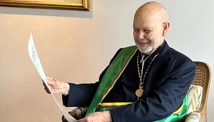 Rodolfo Segovia Salas.