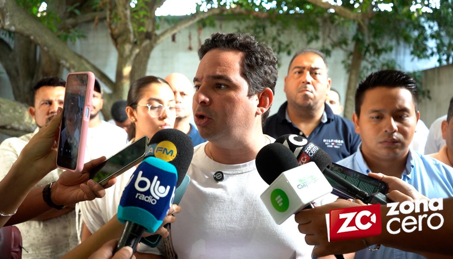 Senador Carlos Meisel. 