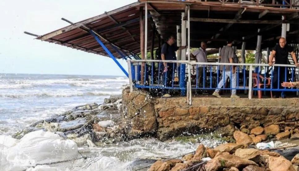 Erosión costera en Santa Verónica.