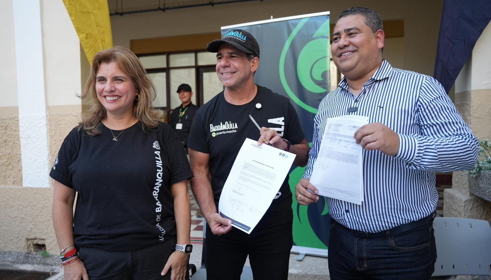 Secretaria de Educación, Alcalde y rector de la IUB