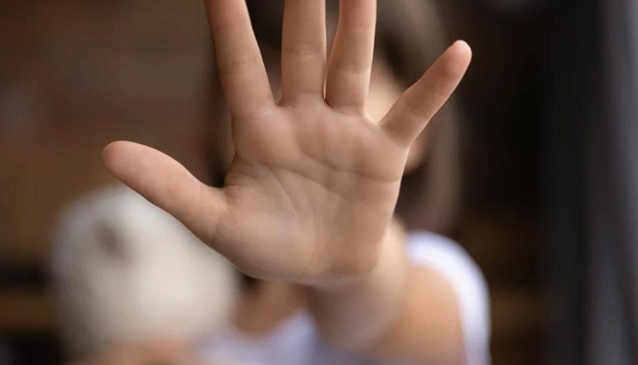 Abuso sexual a menor.