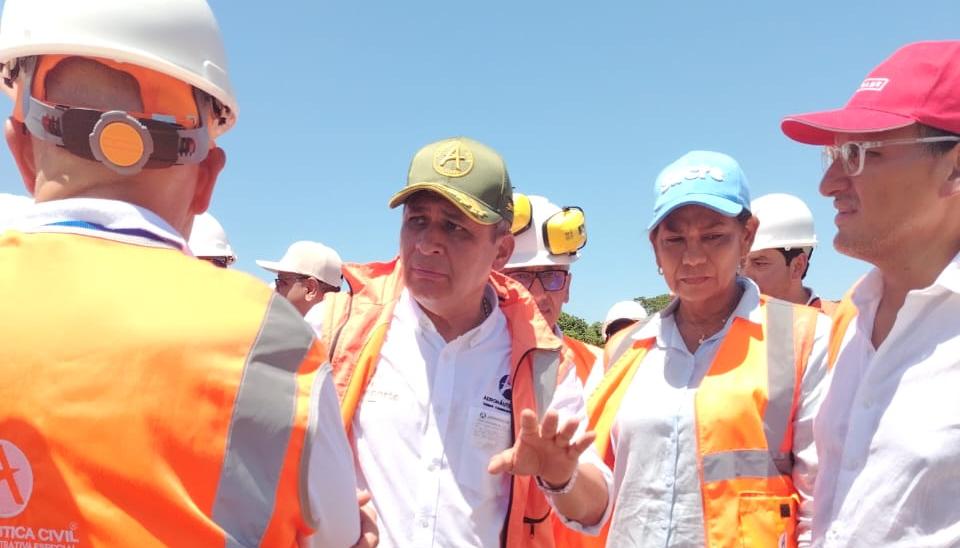 Visita del director de la Aerocivil en el Aeropuerto Golfo de Morrosquillo.