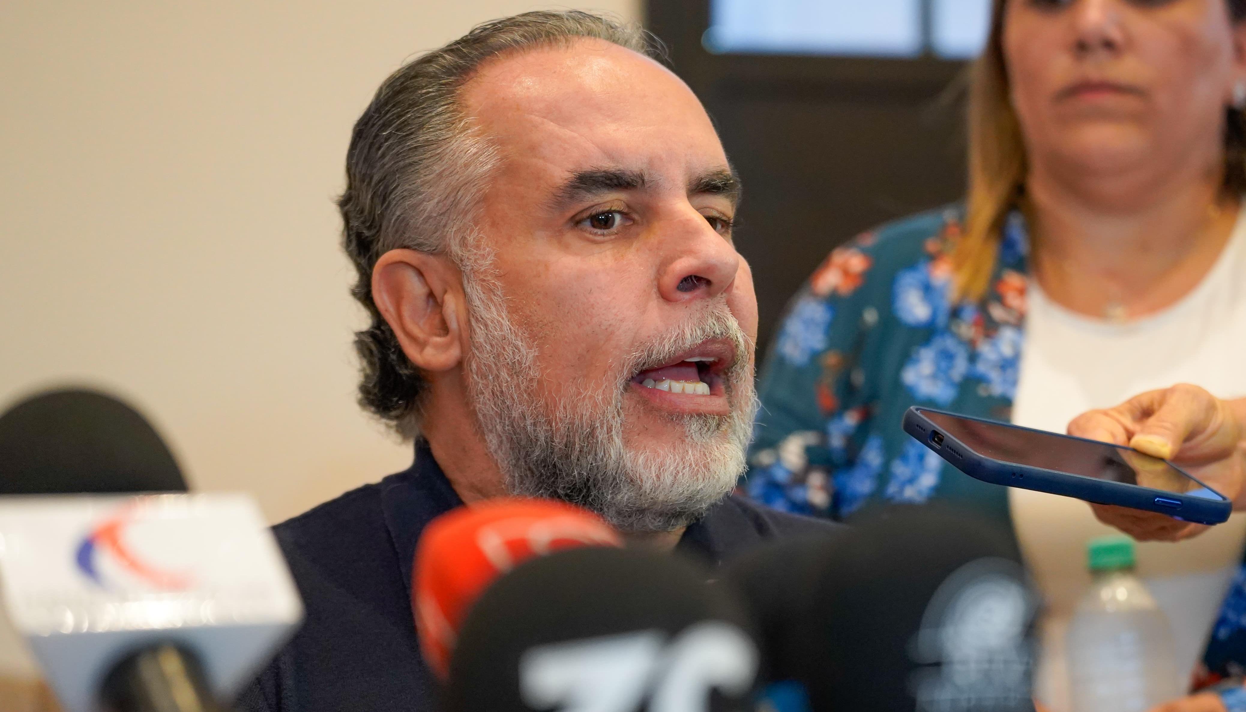 Armando Benedetti, ministro del Interior. 