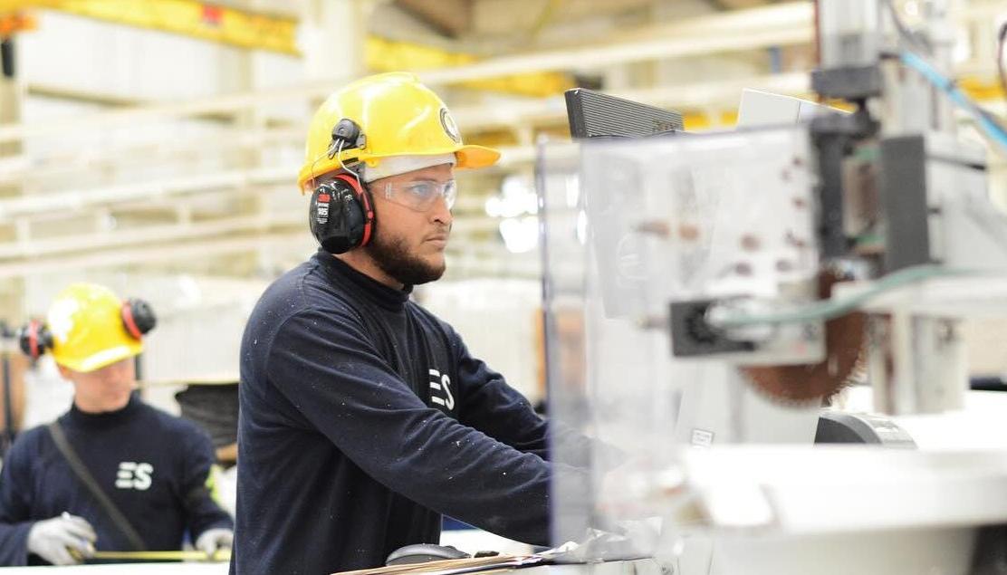 Respecto de abril de 2025, en mayo pasado la economía colombiana creció 0,06 %.​​