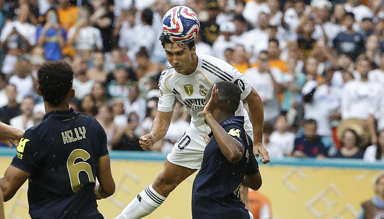 Gonzalo García, con golpe de cabeza, marcó el gol del triunfo del Real Madrid. 