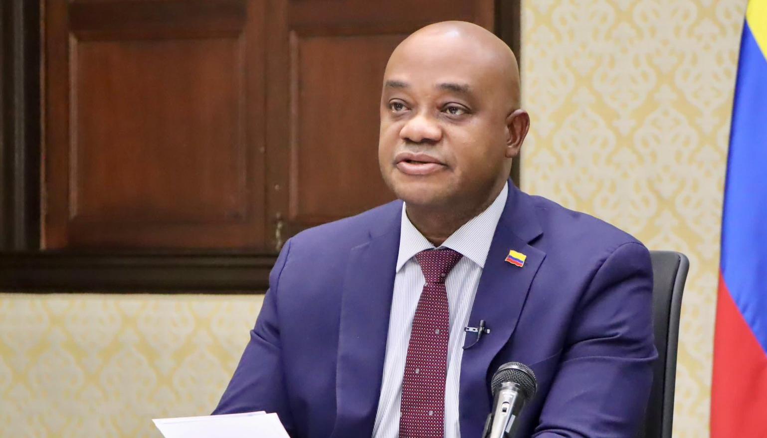 Excanciller Luis Gilberto Murillo.