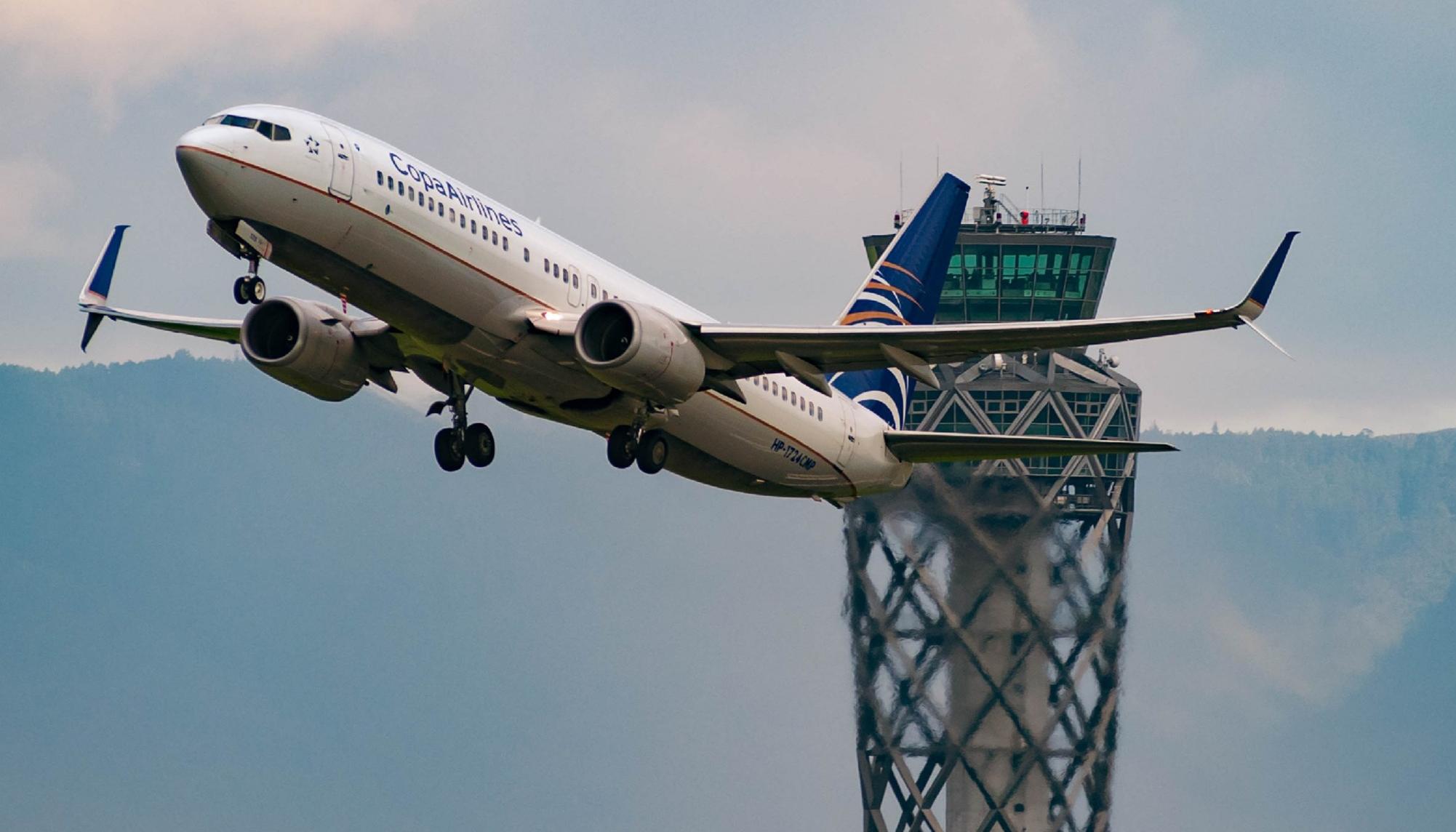 Torre de control del Aeropuerto El Dorado.
