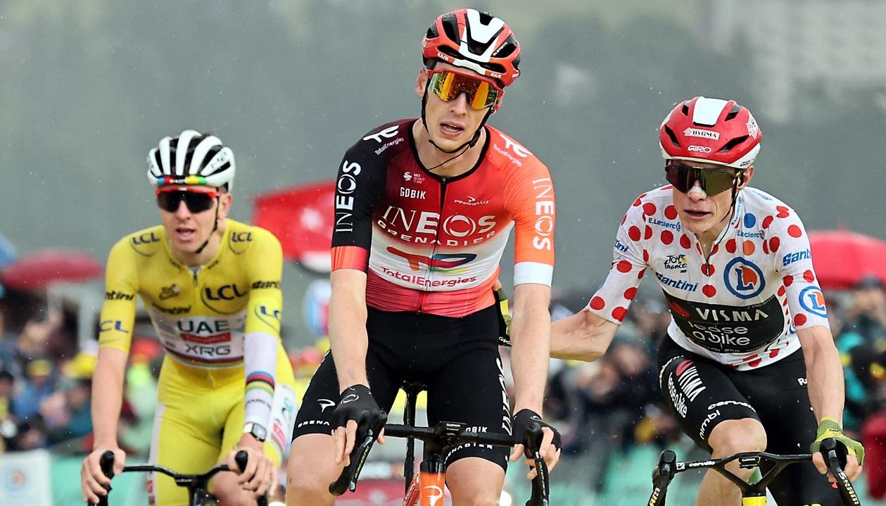 Thymen Arensman ganó la decimonovena etapa por delante de Pogacar y Vingegaard.