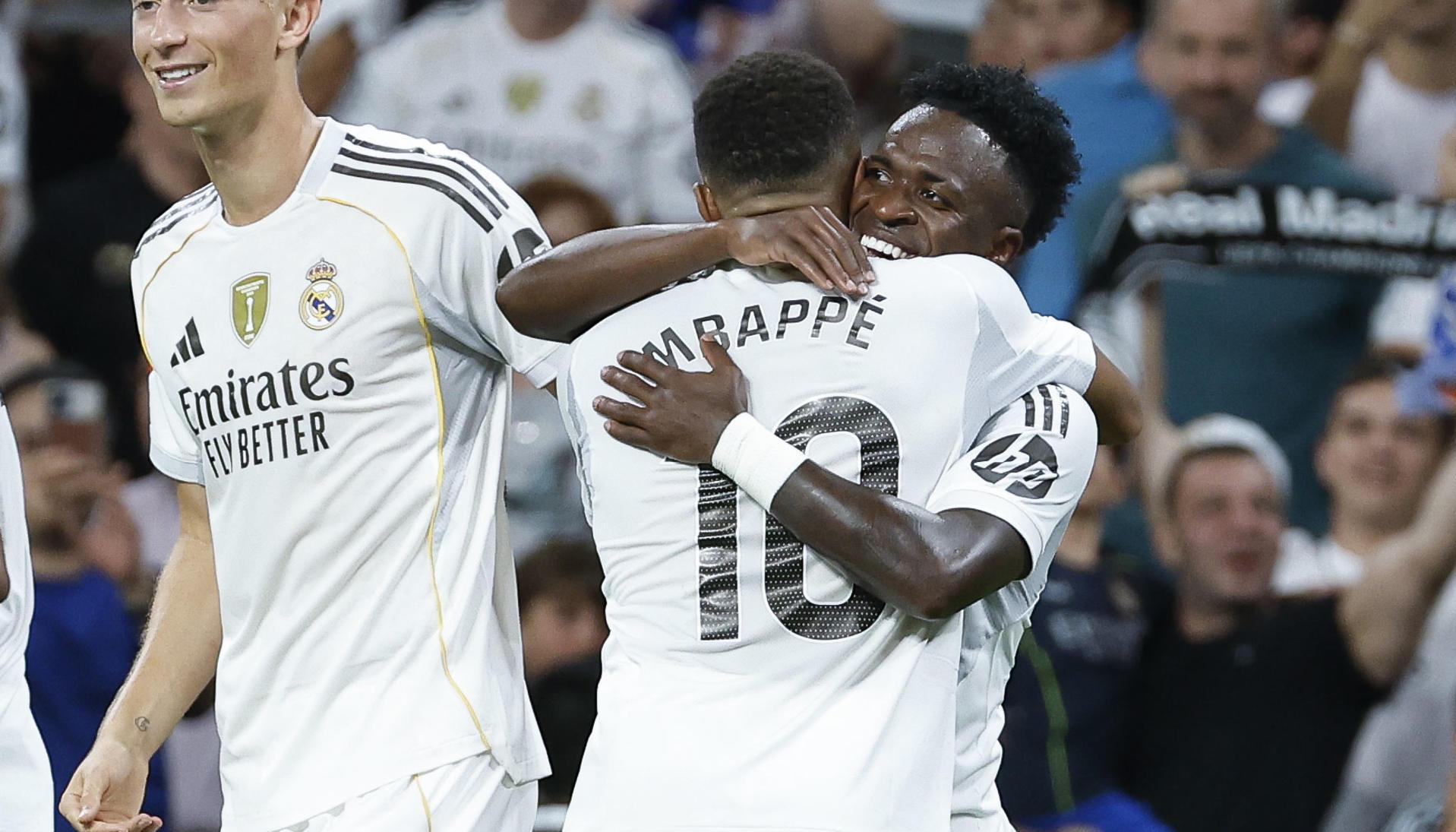 Vinicius celebrando su gol en el Santiago Bernabéu.