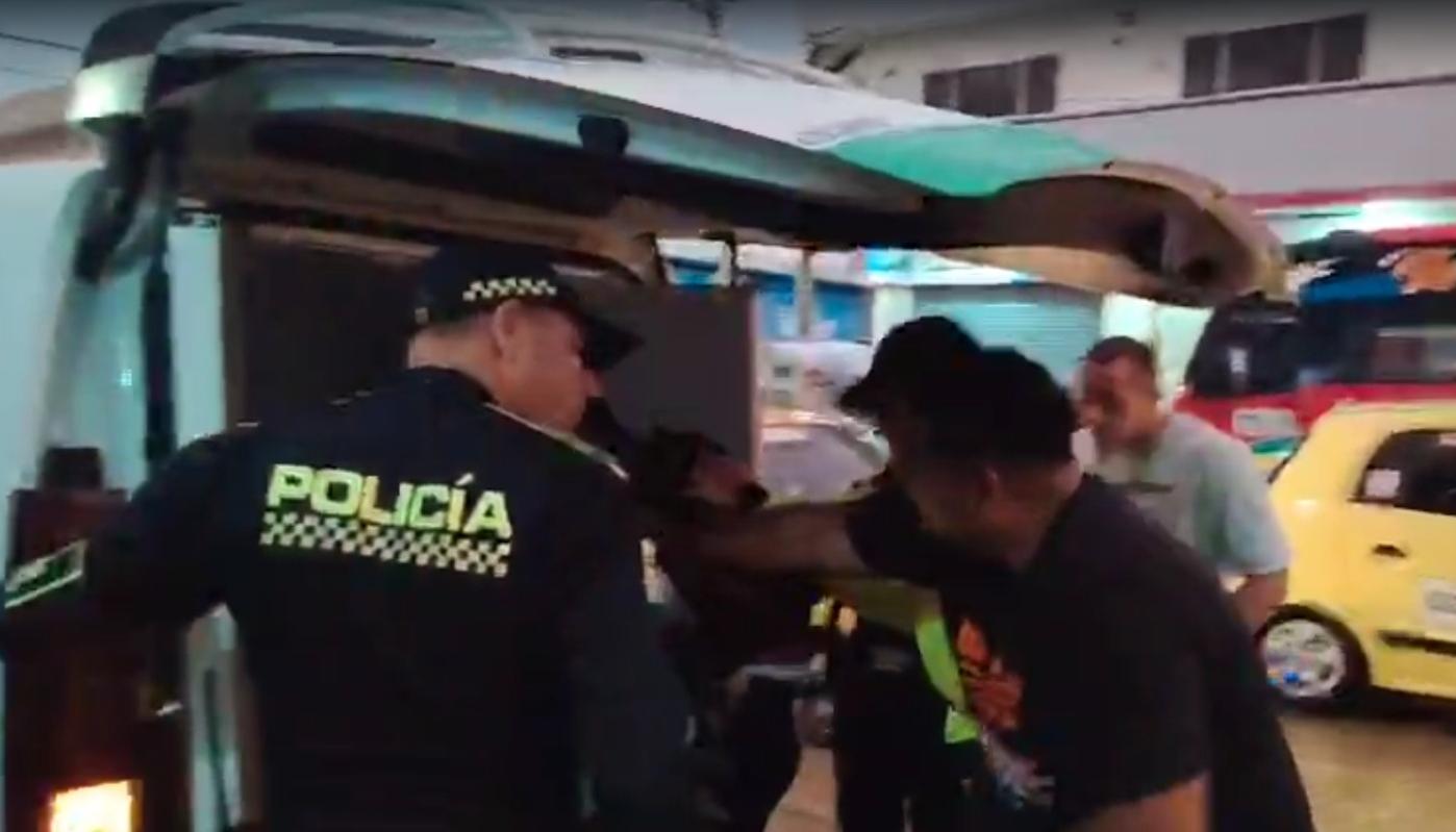Momento de la captura del adolescente por el caso del tendero del barrio Lucero.
