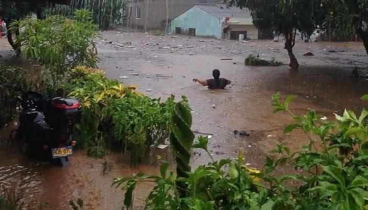 Imagen de la inundación que dejó el aguacero.