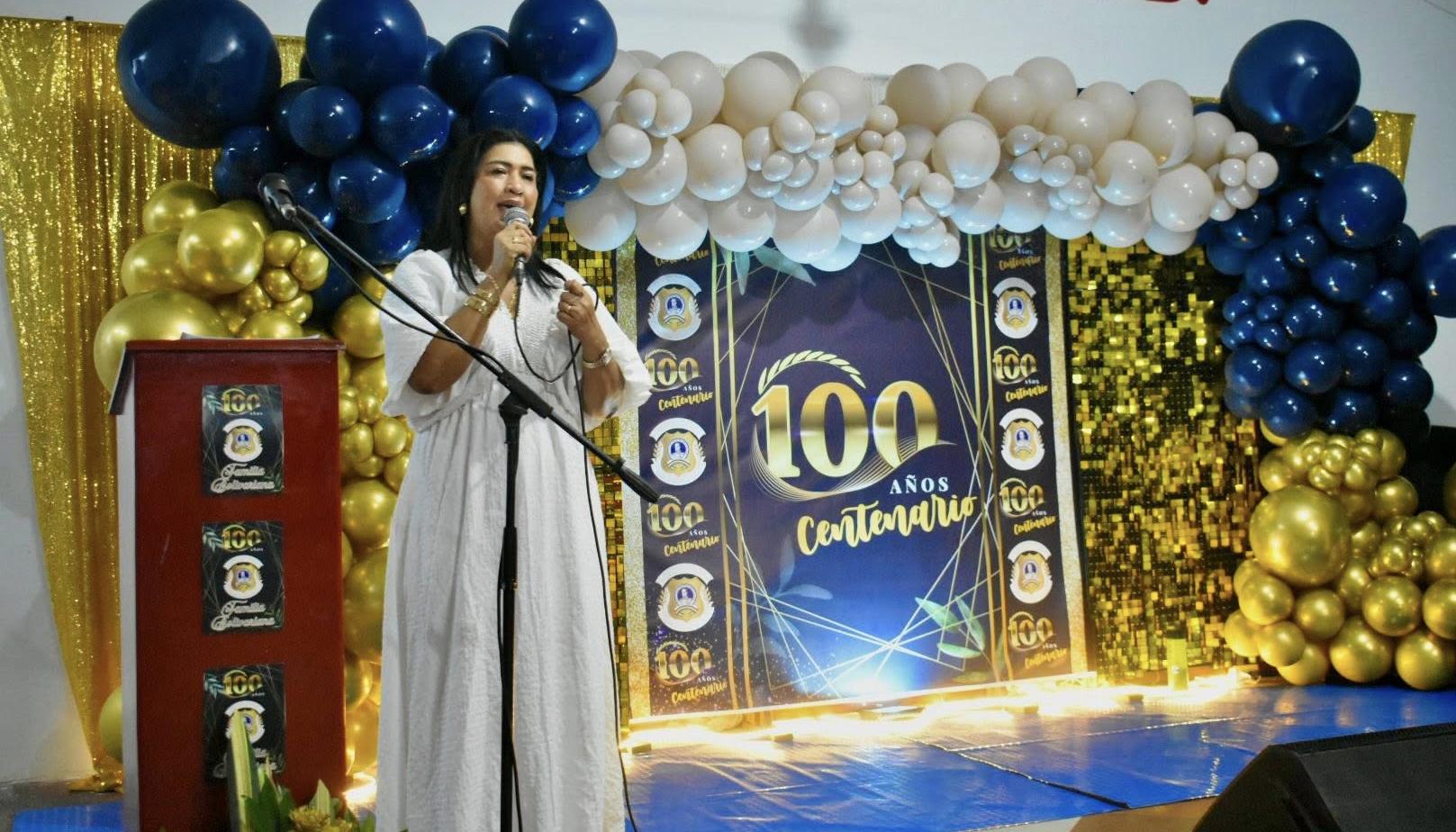 La alcaldesa de Malambo, Yenis Orozco Bonnet.