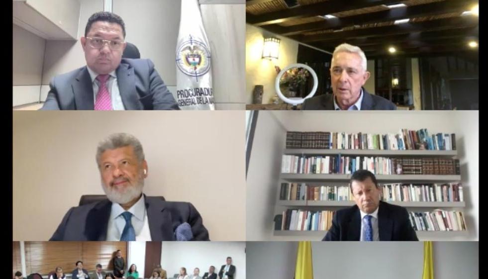 Audiencia de Álvaro Uribe.