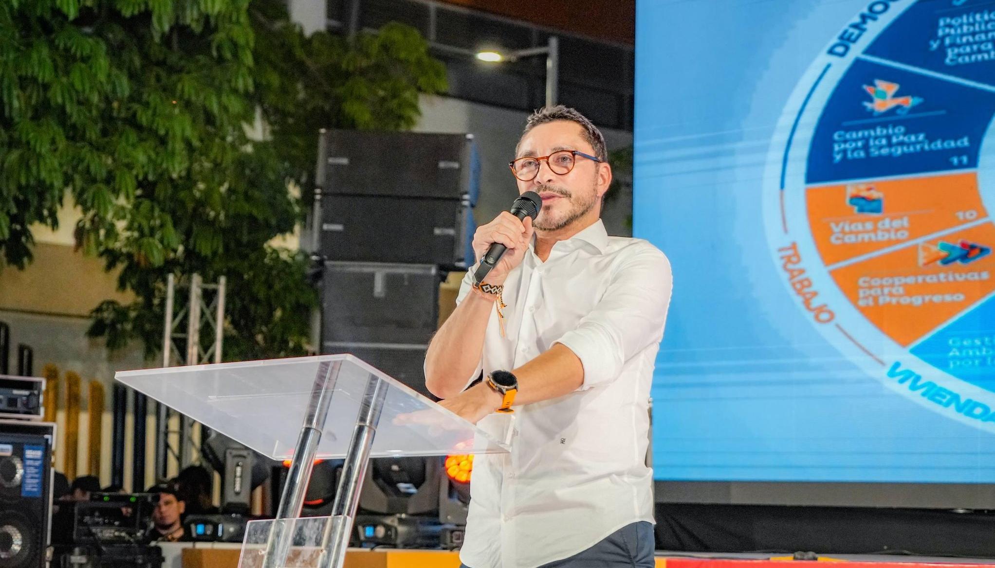 Carlos Caicedo, de Fuerza Ciudadana. 