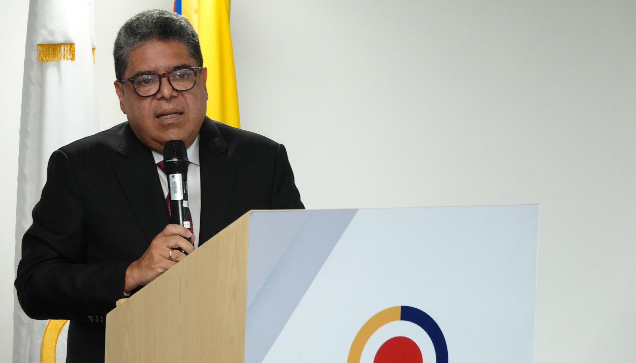 El Contralor General de la República, Carlos Hernán Rodríguez.