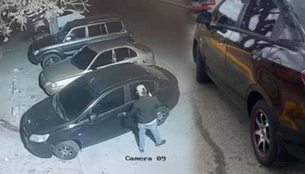 Uno de los vehículos robados. 