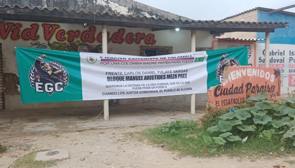 Bandera del 'Clan del Golfo' en Ponedera.