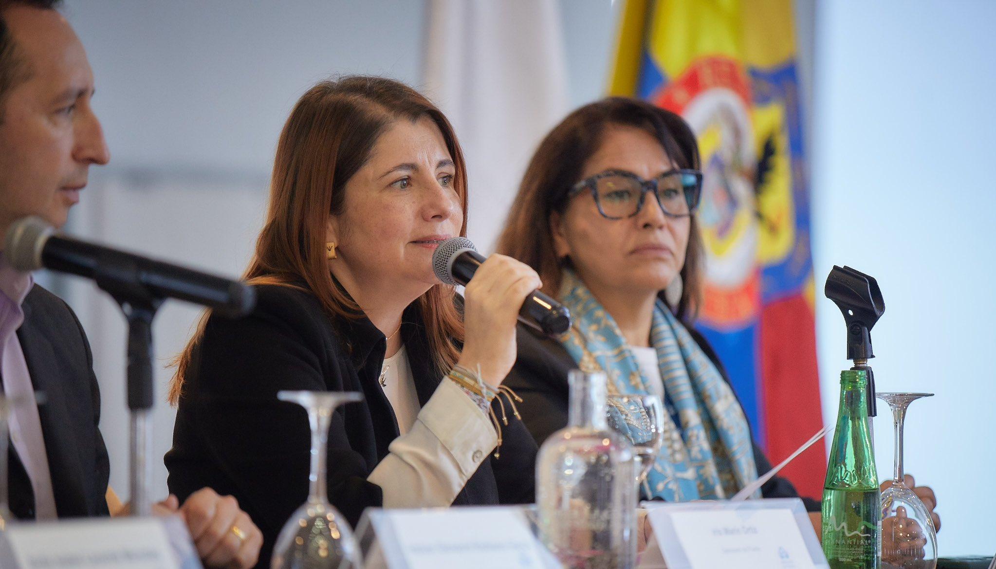 La Defensora Iris Marín.