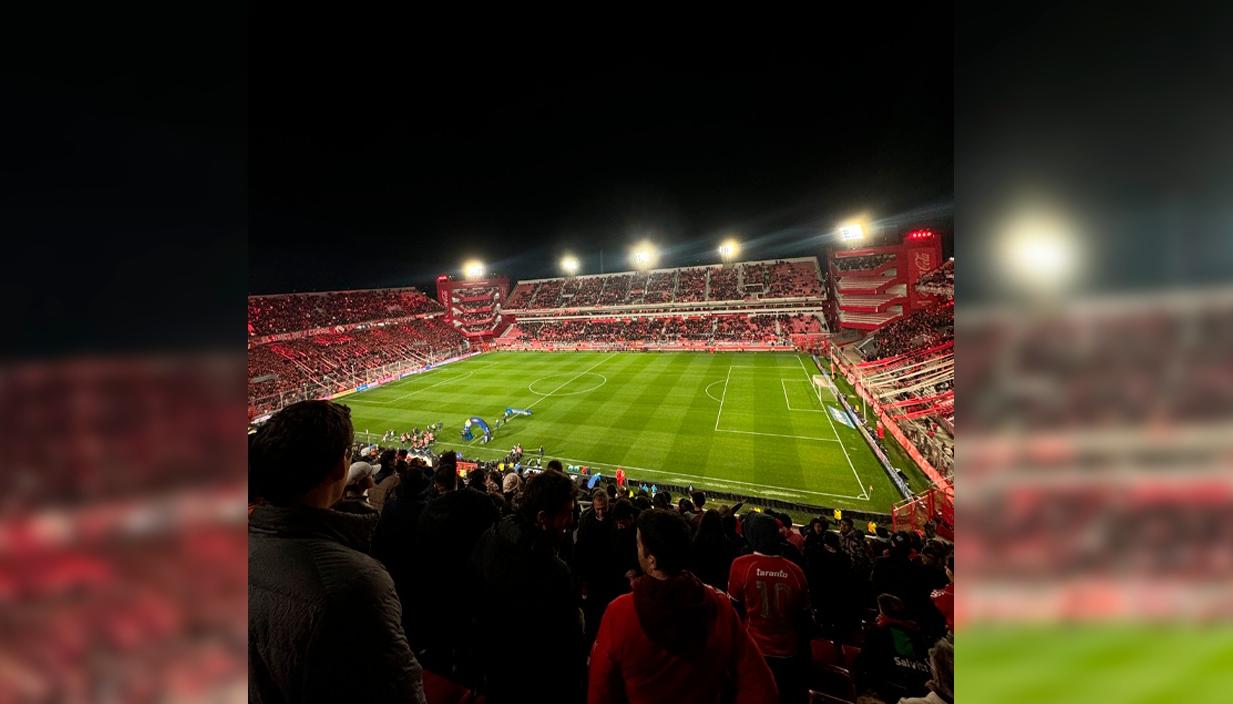 Estadio Libertadores de América antes del inicio de partido entre Independiente y Universidad de Chile.