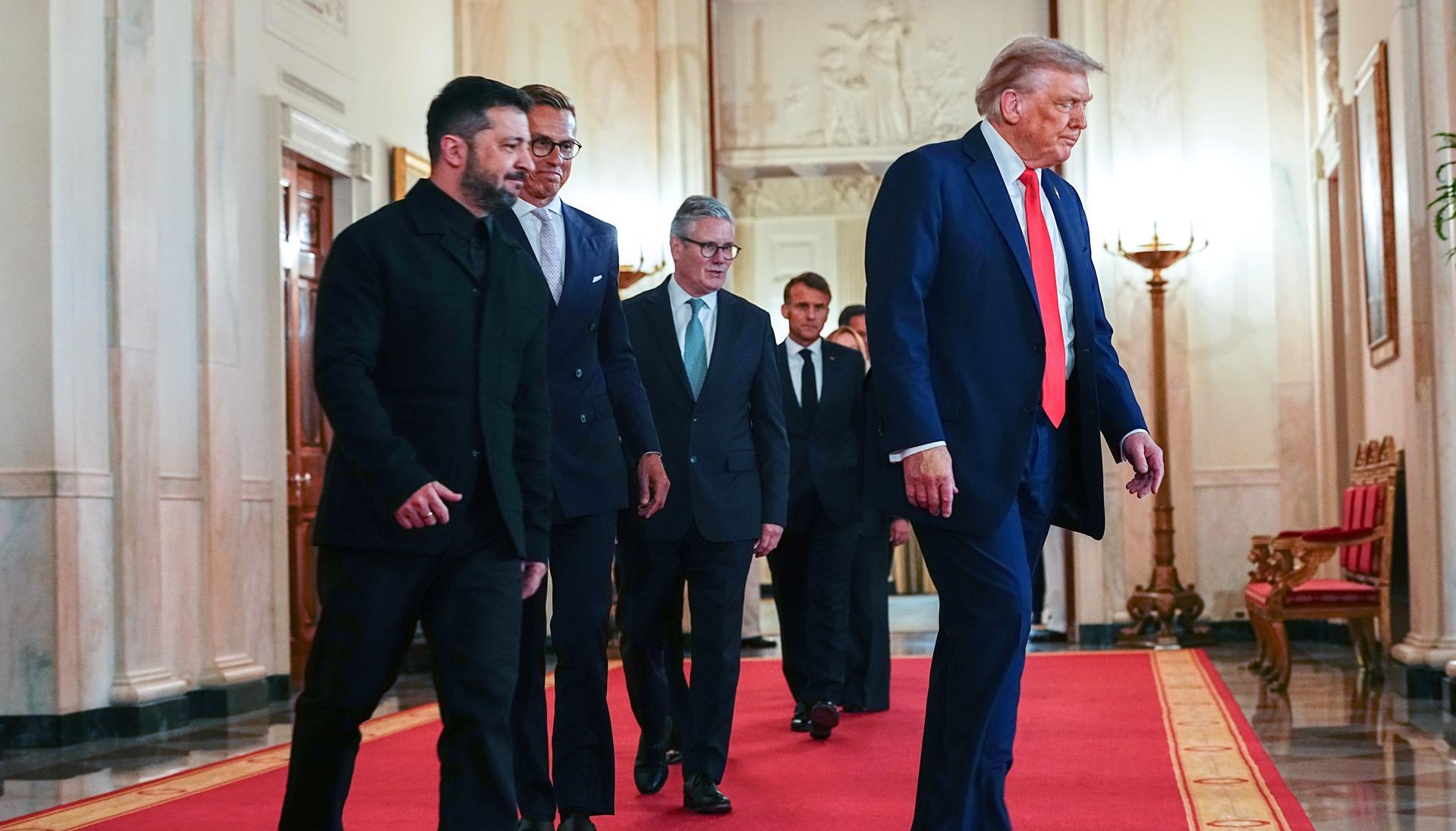 Donald Trump en el encuentro con mandatarios europeos.