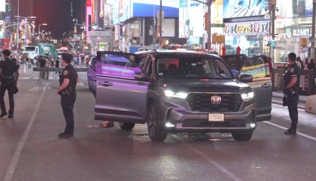 Autoridades llegaron al lugar de los hechos.