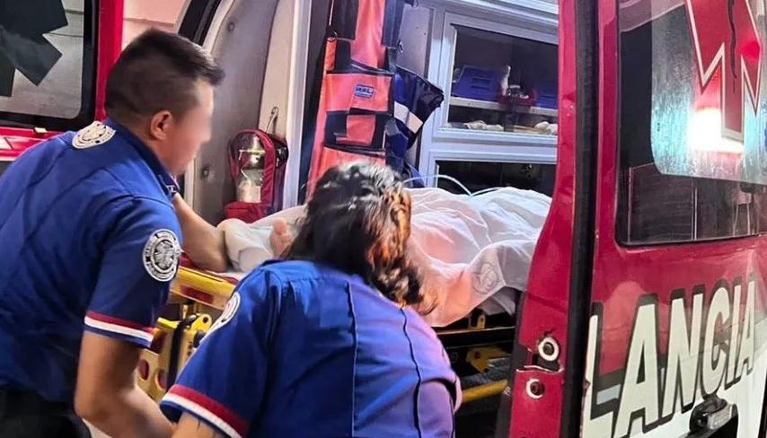 Ilustración de la ambulancia atacada