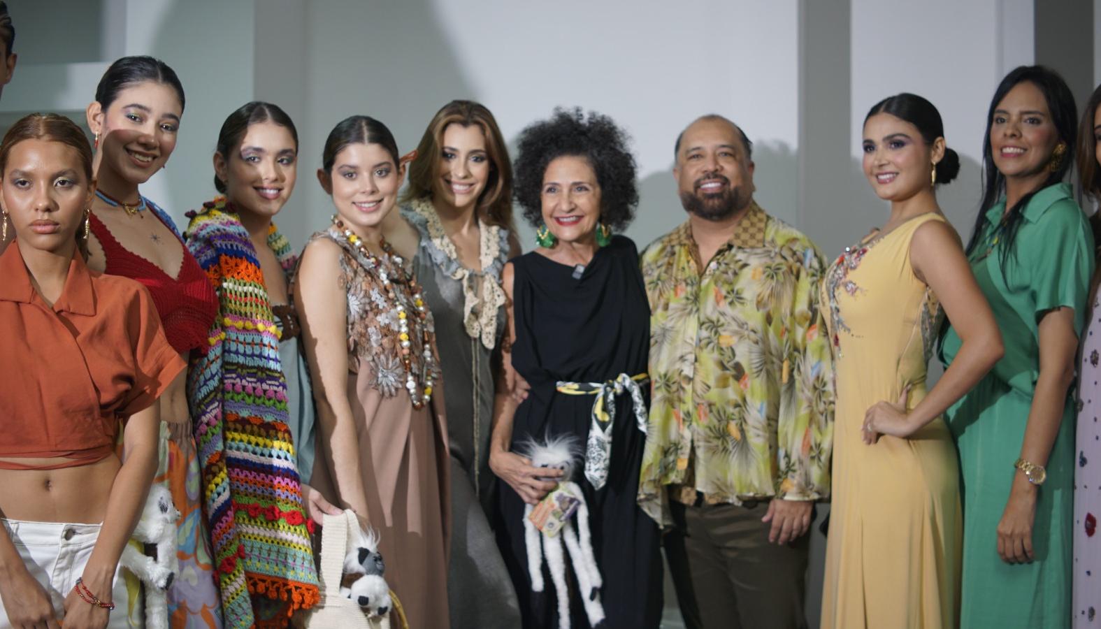 Con una pasarela en el Centro Comercial Villa Country, la diseñadora barranquillera presentó su colección ‘Aflora’.