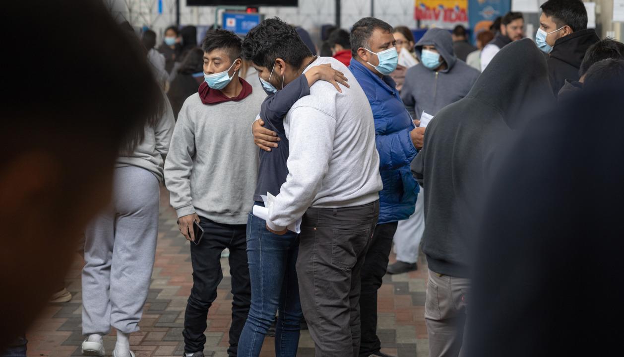 Grupo de migrantes guatemaltecos, tras llegar a su país.