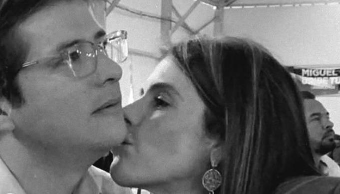 Miguel Uribe Turbay y su hermana María Carolina Hoyos.