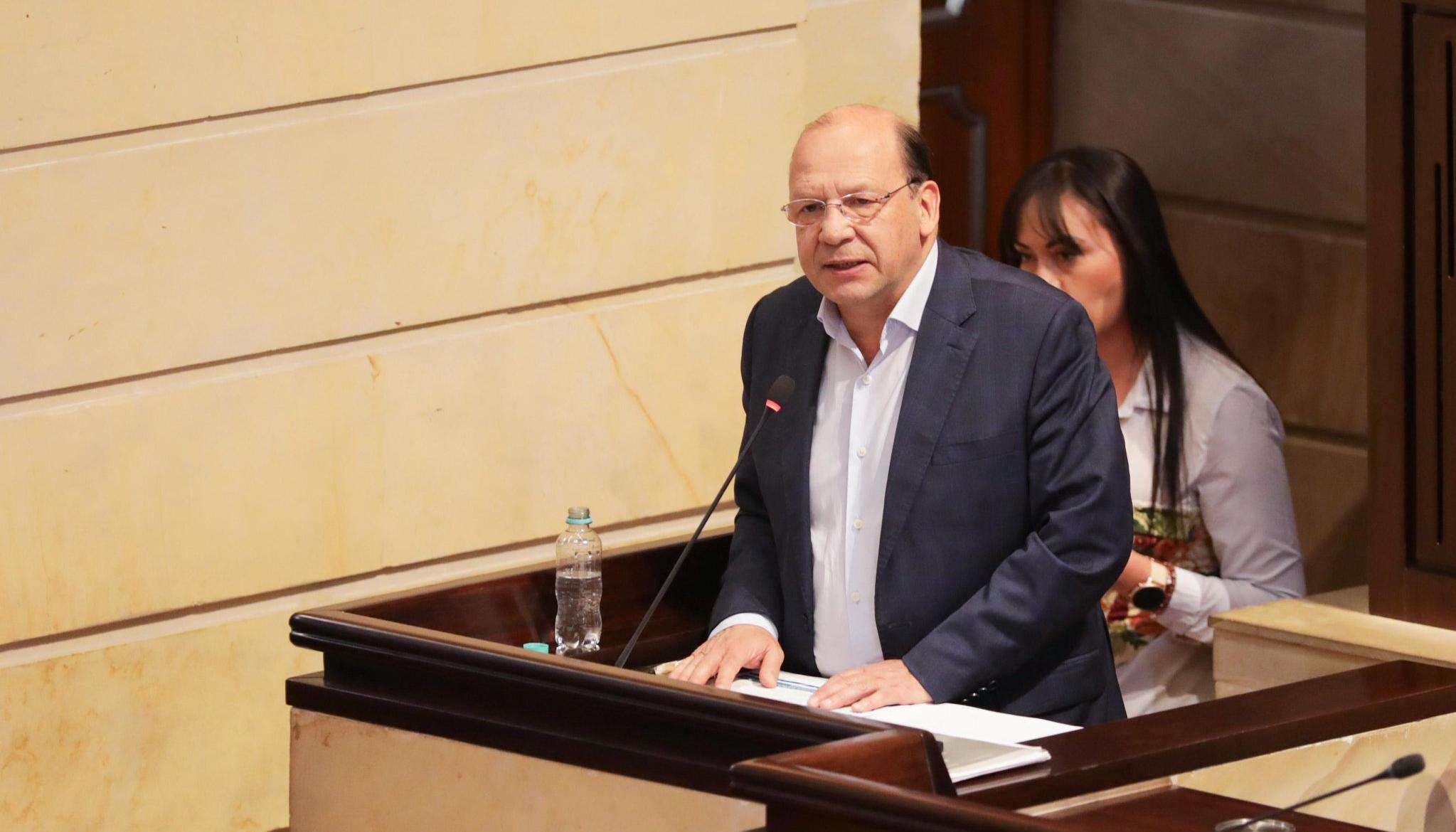 Germán Ávila, ministro de Hacienda. 