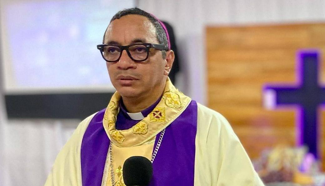 El Monseñor César Alfonso Narváez Muñoz.