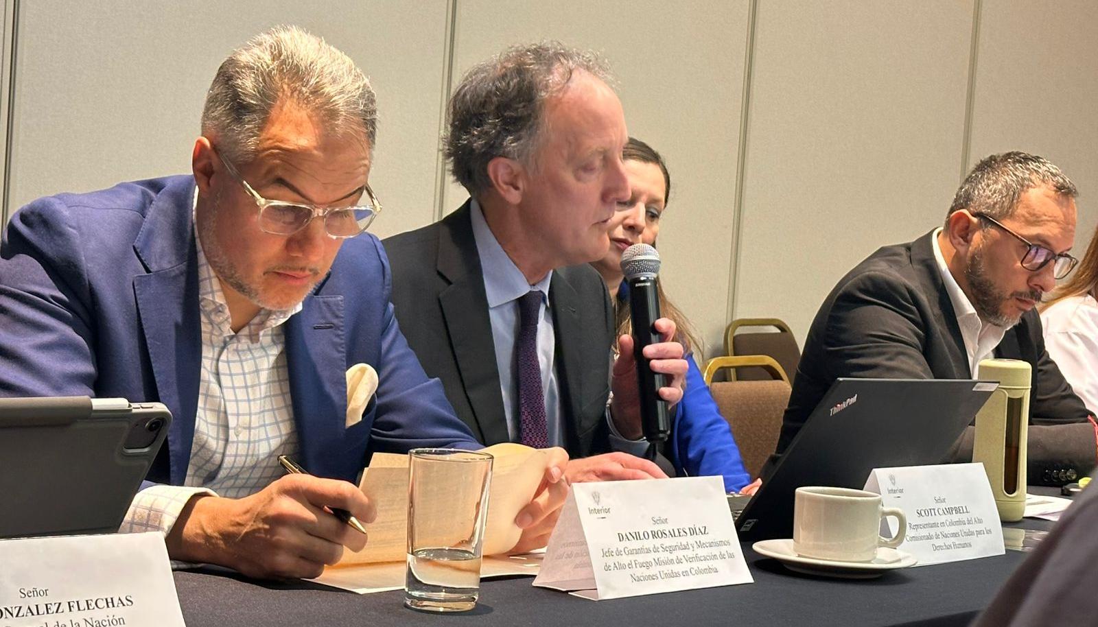 Representante de la ONU en Colombia, Scott Campbell (centro). 