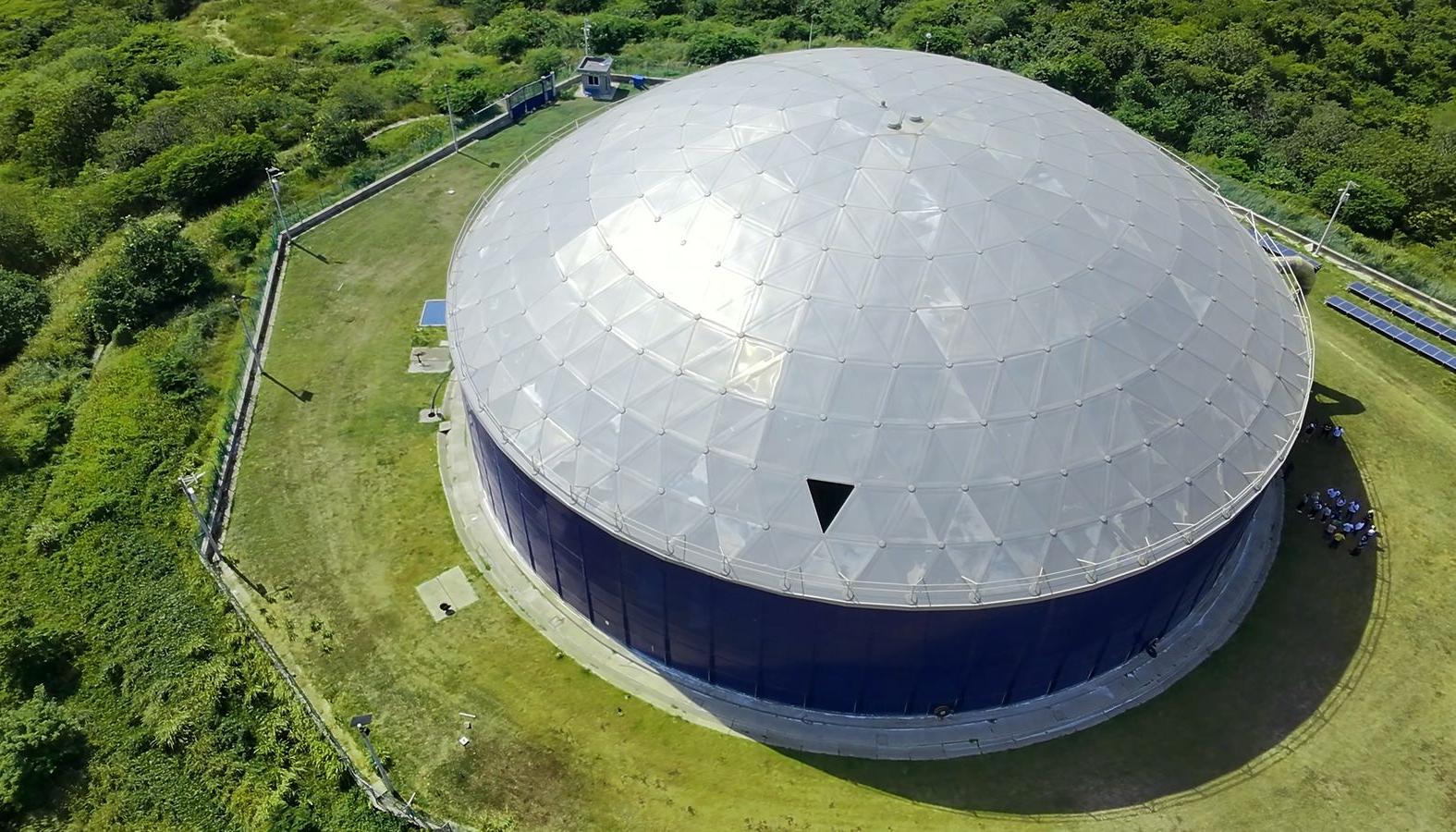 Tanque Siete de Abril.