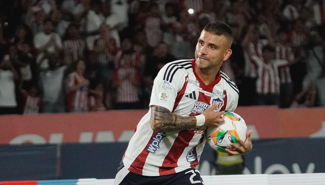 Steven 'Titi' Rodríguez celebrando uno de sus goles.