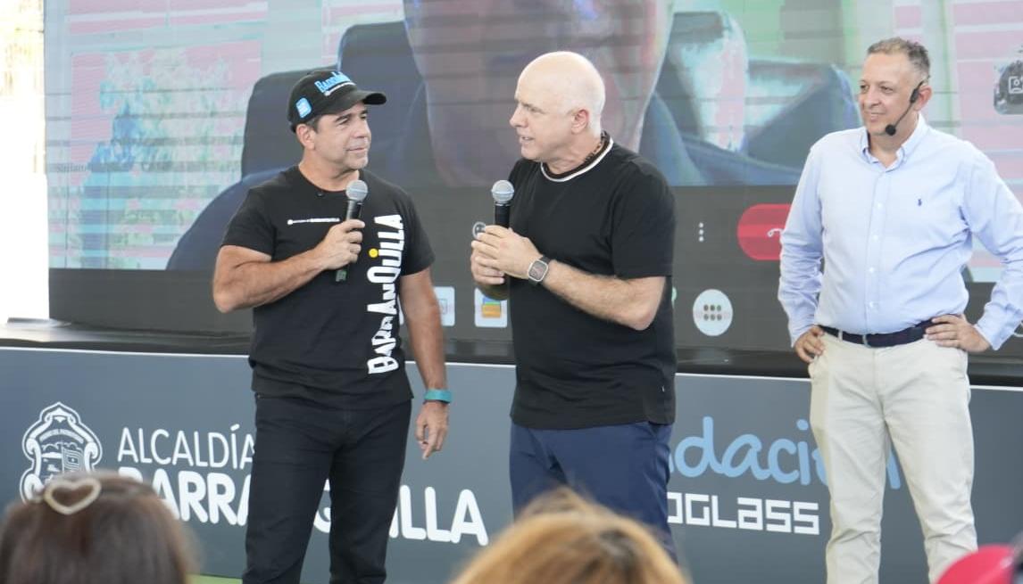 Alcalde Alejandro Char con el COO de Tecnoglass, Christian Daes.