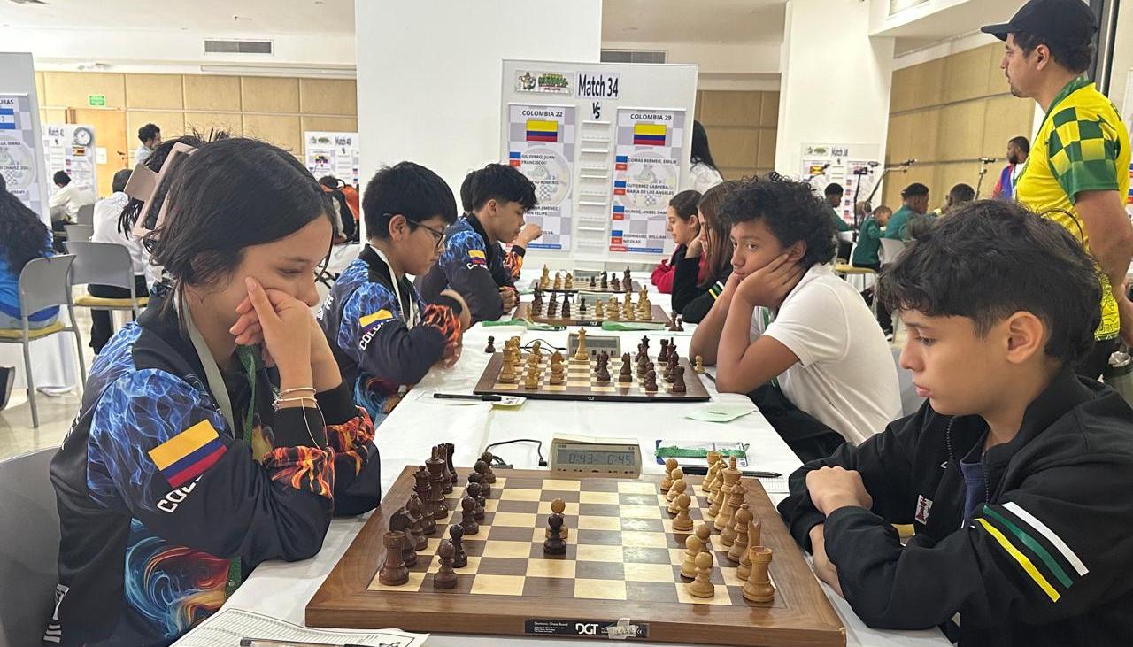 Aspecto de la jornada de la sexta ronda de la Olimpiada Mundial sub-16 de ajedrez. 