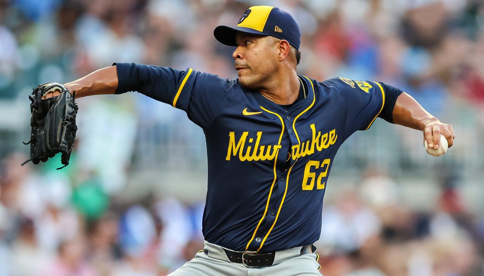 José Quintana lanzó seis entradas completas en su victoria sobre los Bravos.