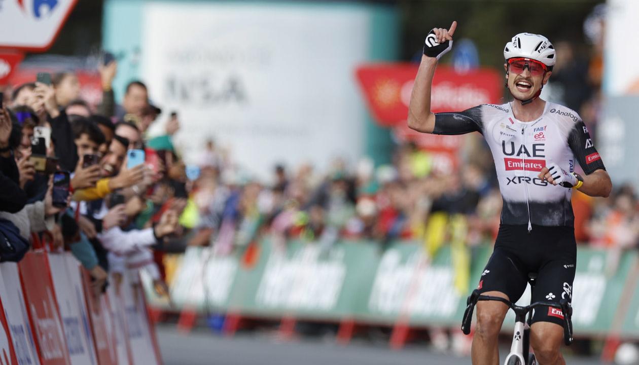 El australiano Jay Vine, vencedor de la sexta etapa de la Vuelta a España. 