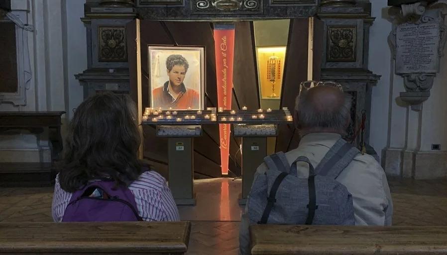 Muchos jóvenes católicos se sienten identificados con Carlo Acutis. 