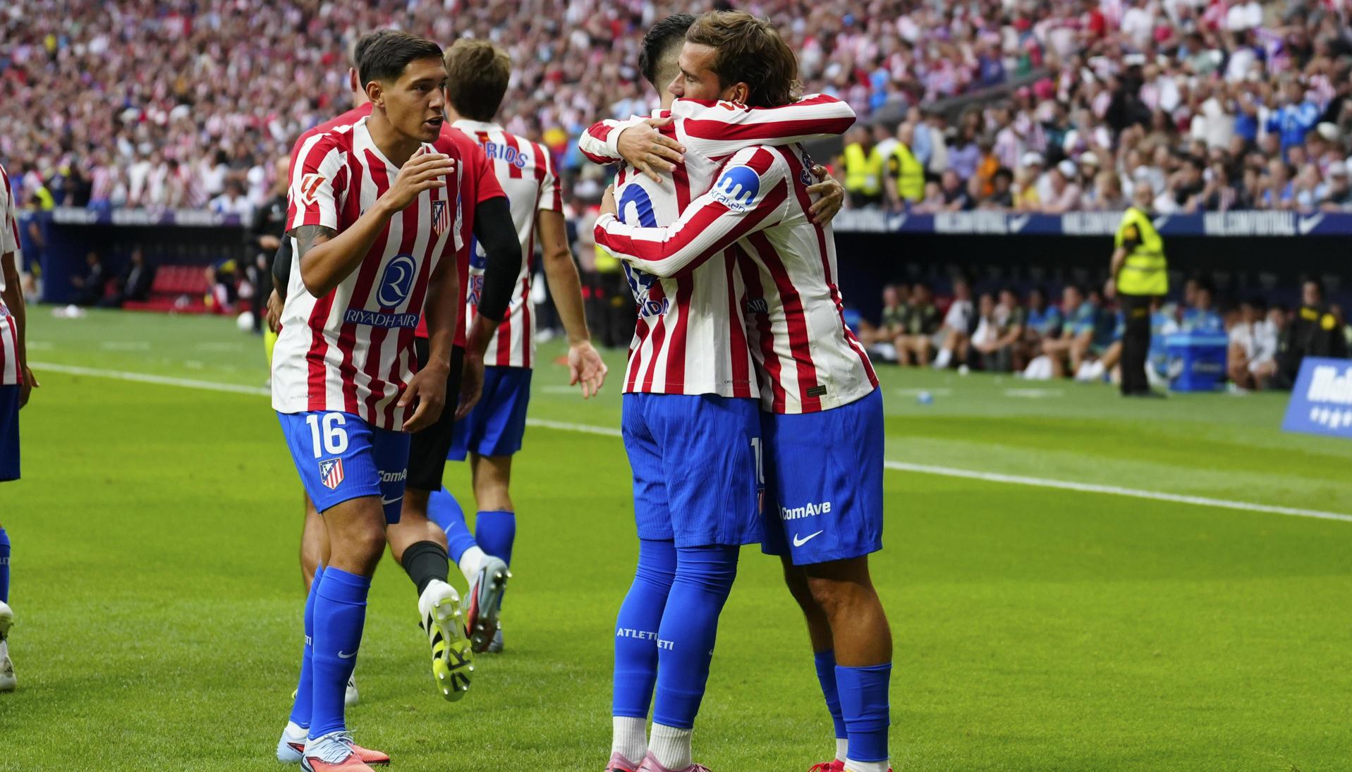 Jugadores del Atlético de Madrid celebrando uno de los goles.