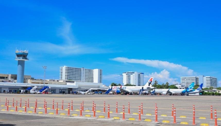 Aeropuerto Internacional Rafael Núñez.