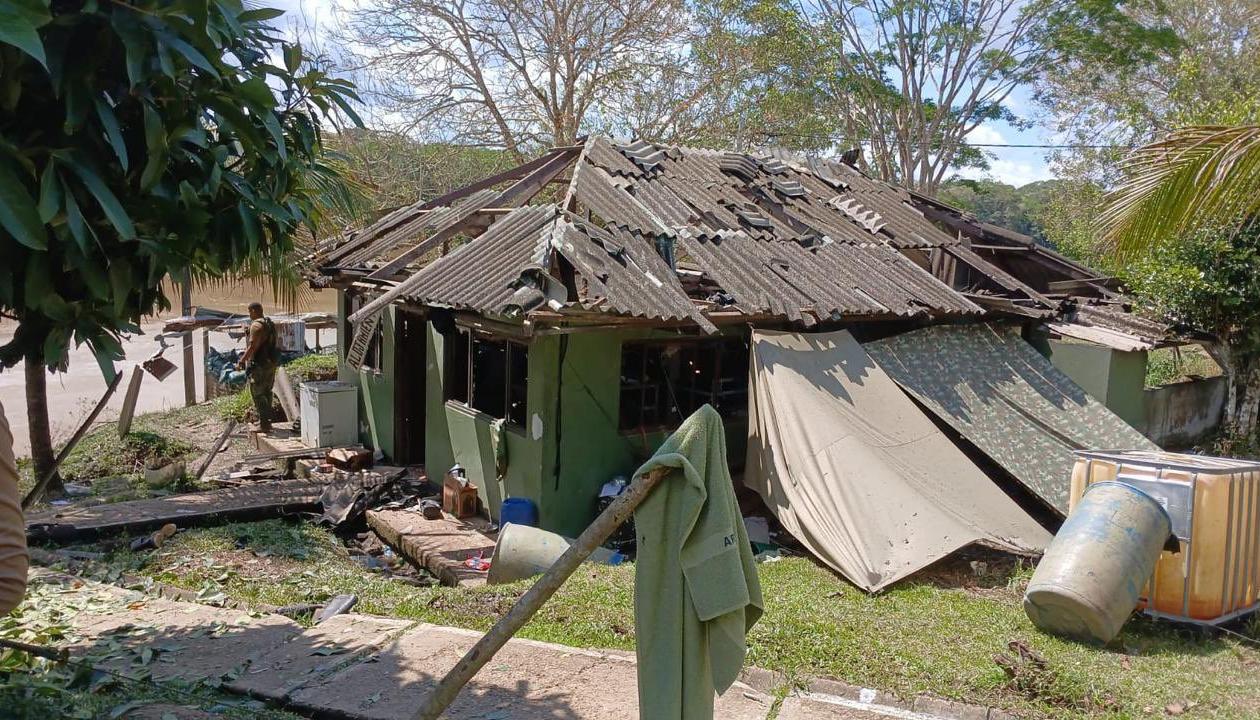Así quedó el puesto fluvial después del ataque.