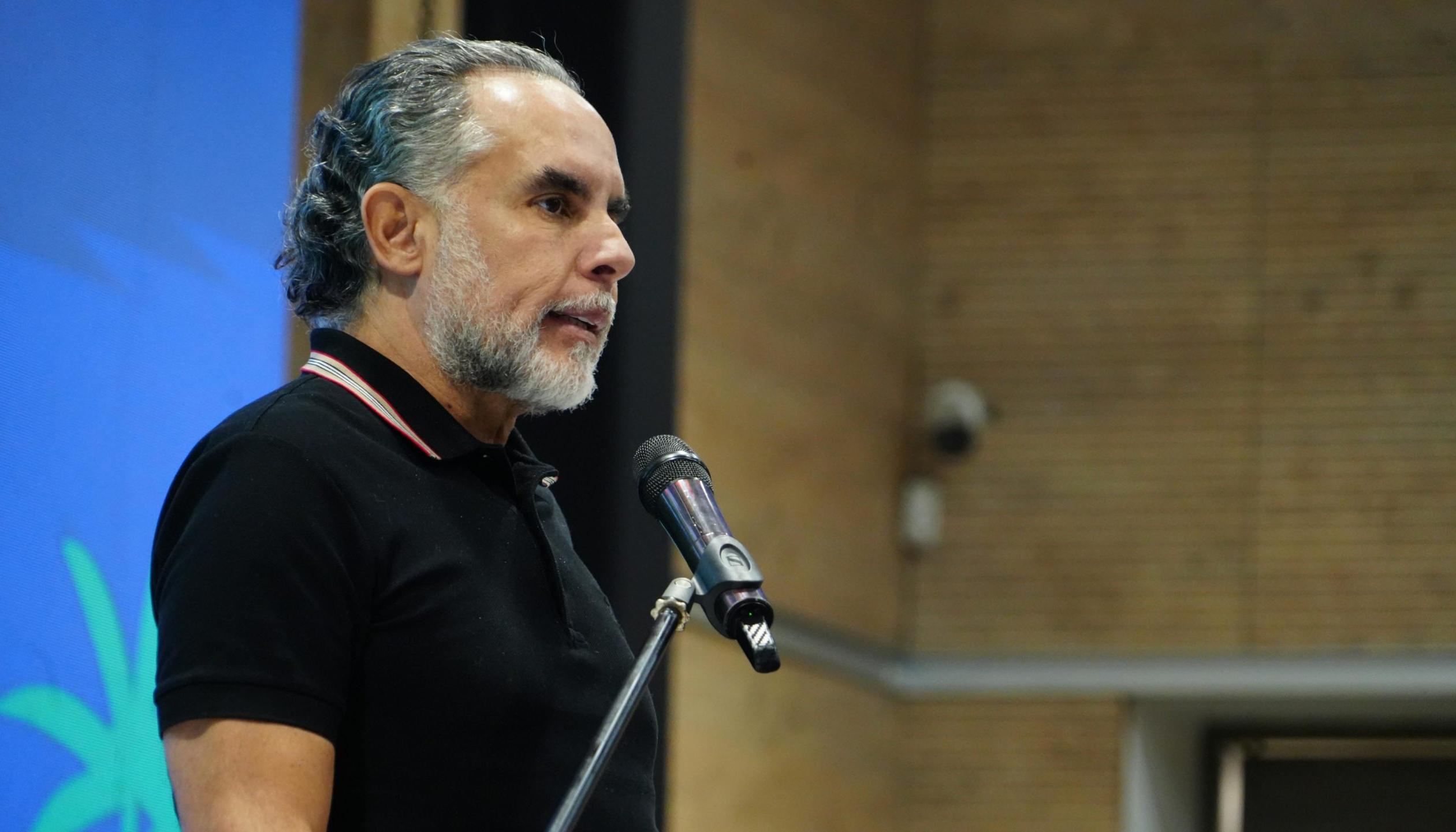 Armando Benedetti, ministro del Interior. 