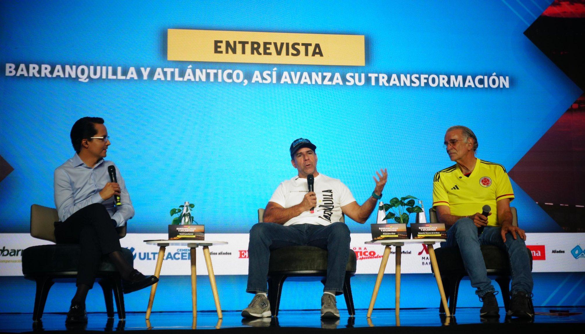 Alcalde Alejandro Char junto al Gobernador Eduardo Verano y el director de Revista Semana, Yesid Lancheros.